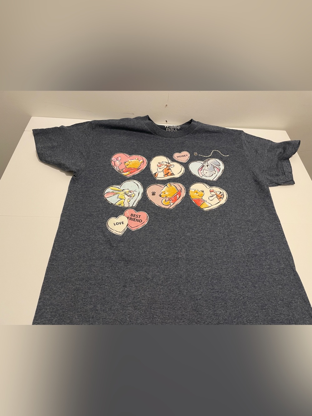 Disney Brand Women's size Medium Winne the Pooh & Friends Valentine's Day Tee